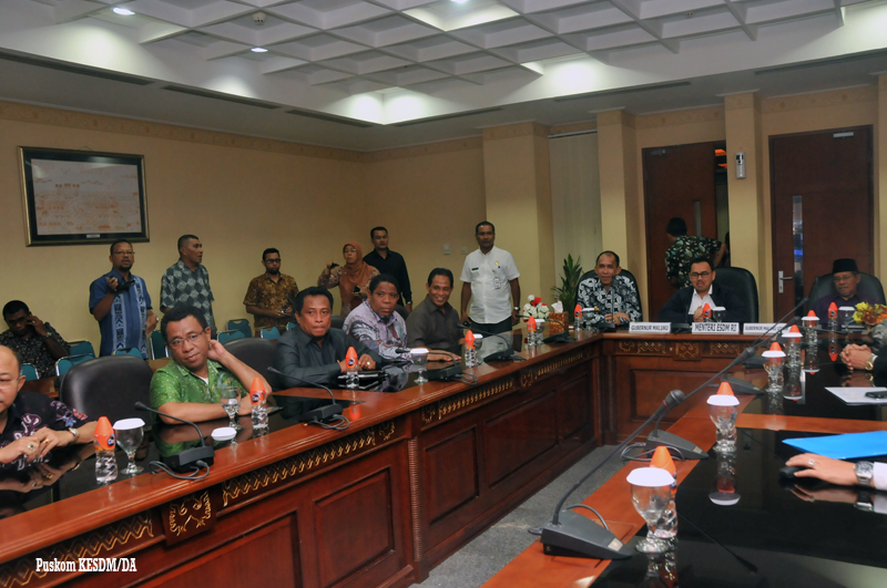 Program Indonesia Terang Targetkan 12.669 Desa Terlistriki